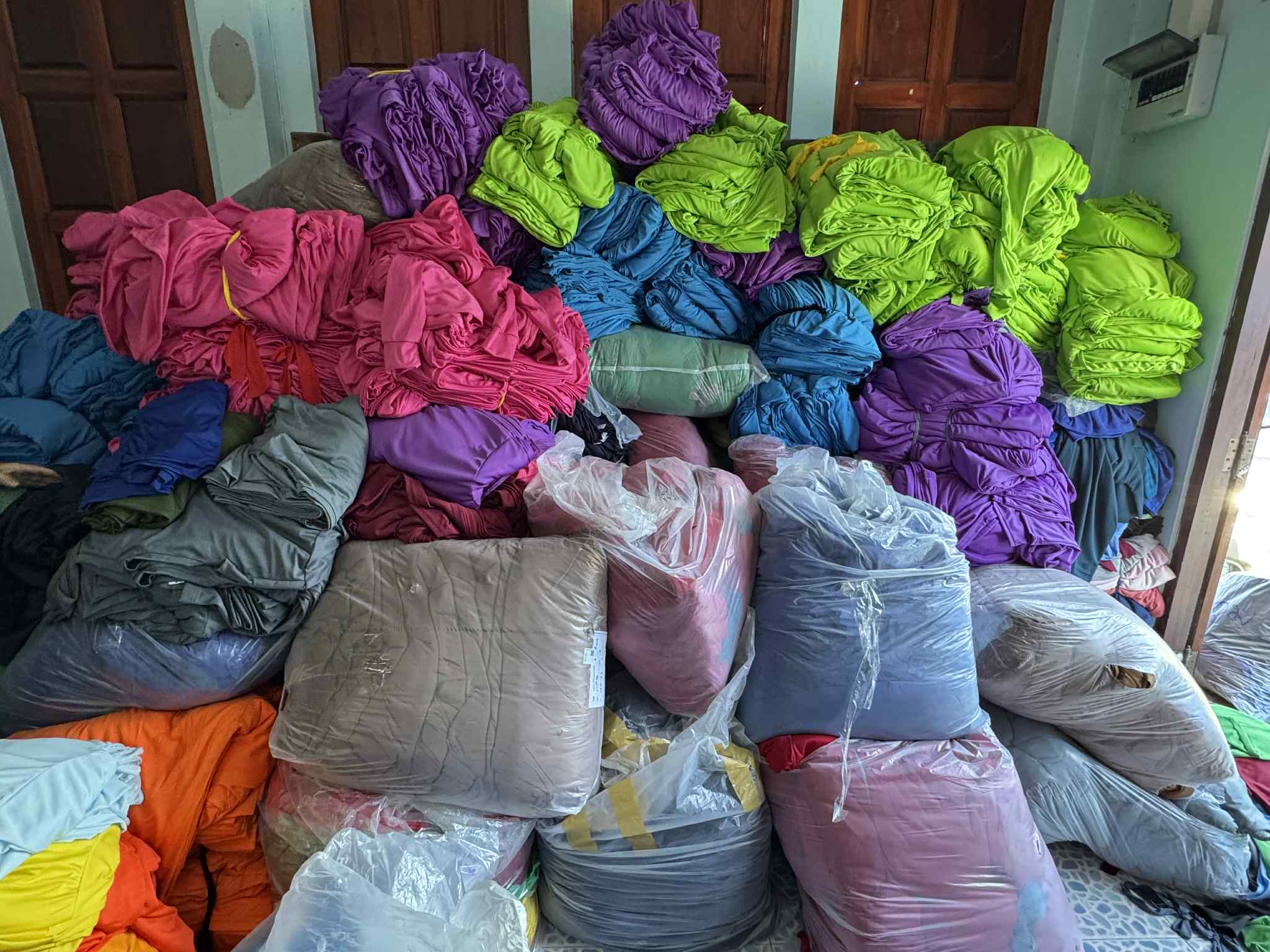 เสื้อสกรีนโลโก้บริษัท