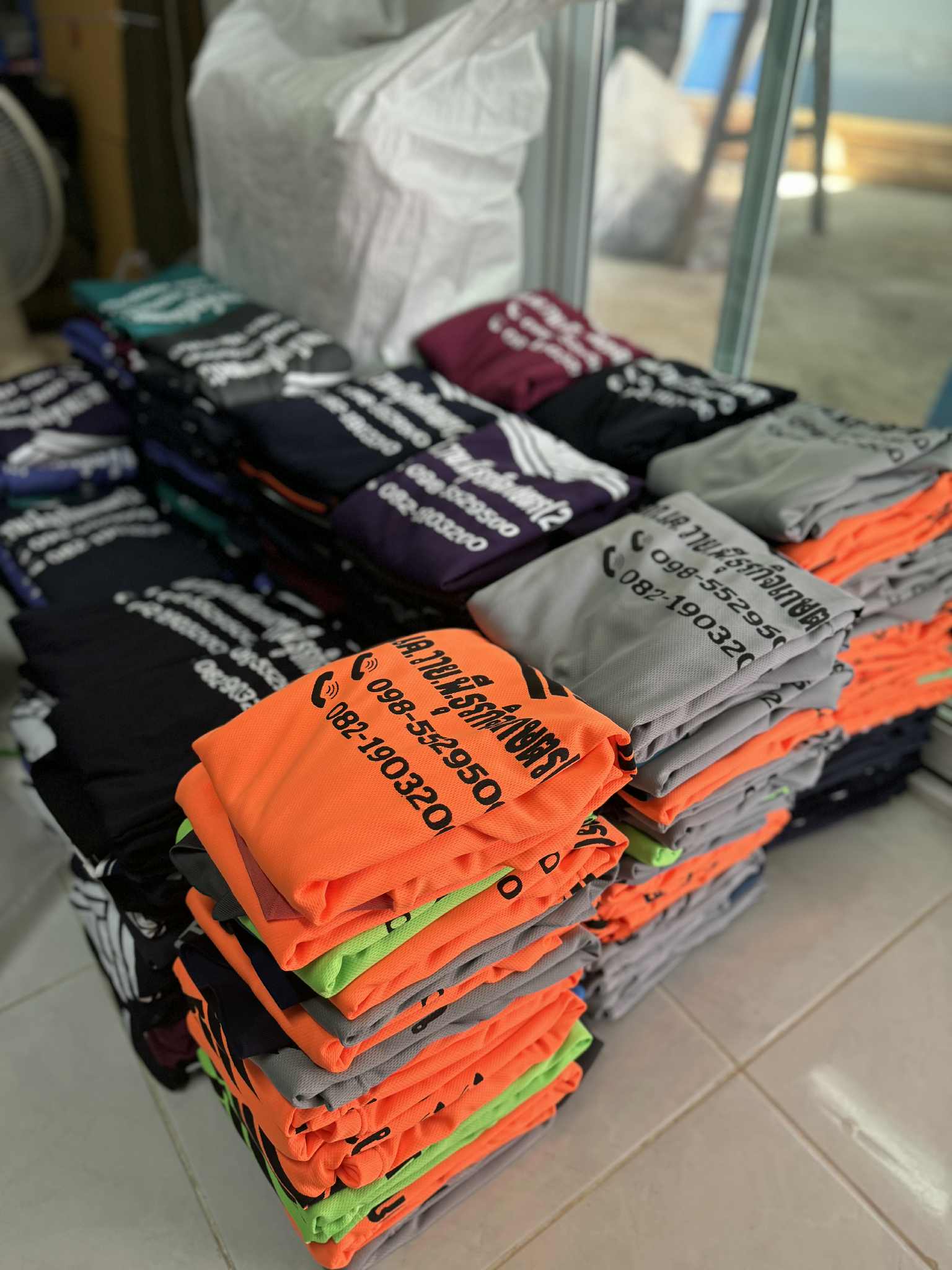 เสื้อยืดสีพื้น