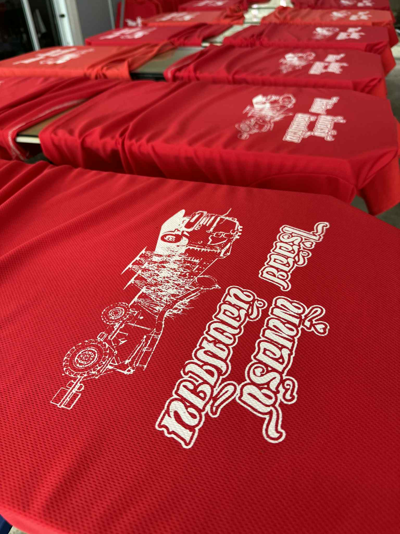 เสื้อคนงานสีเทา